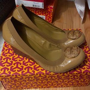 Tory Burch Wedges 8.5
